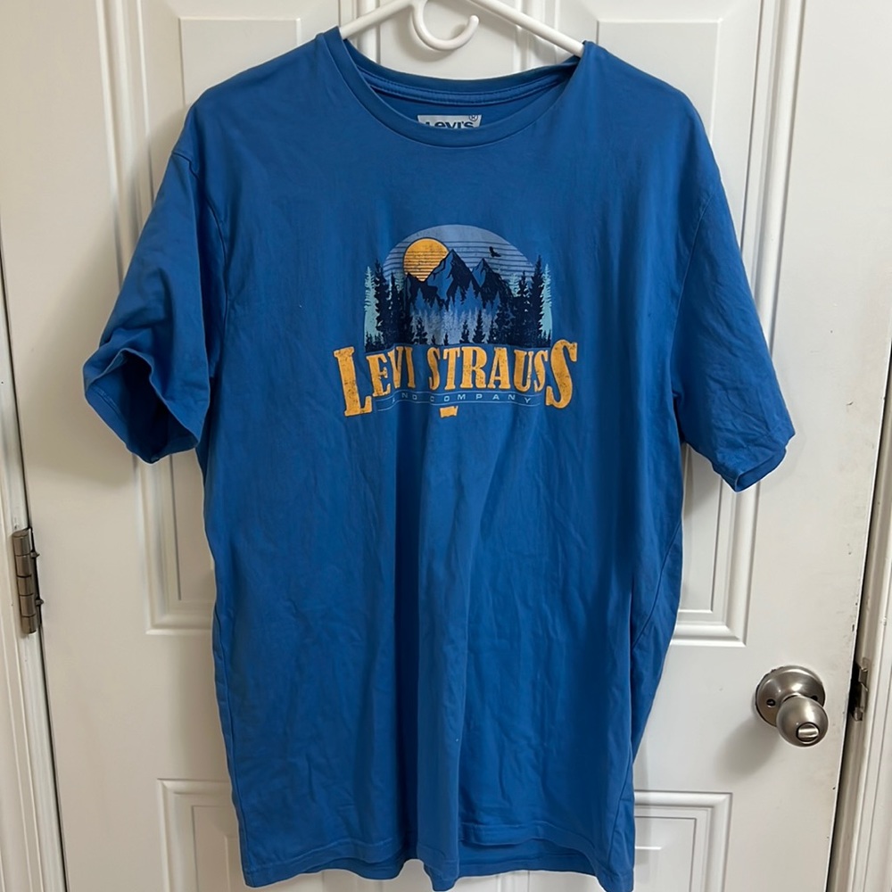 Levi Shirt